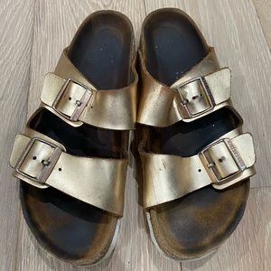 Metalic Rose Gold Birkenstocks